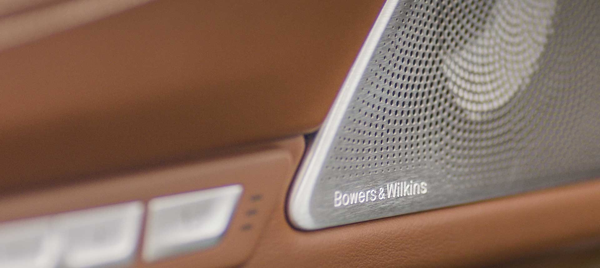 BMW - Bowers & Wilkins 4